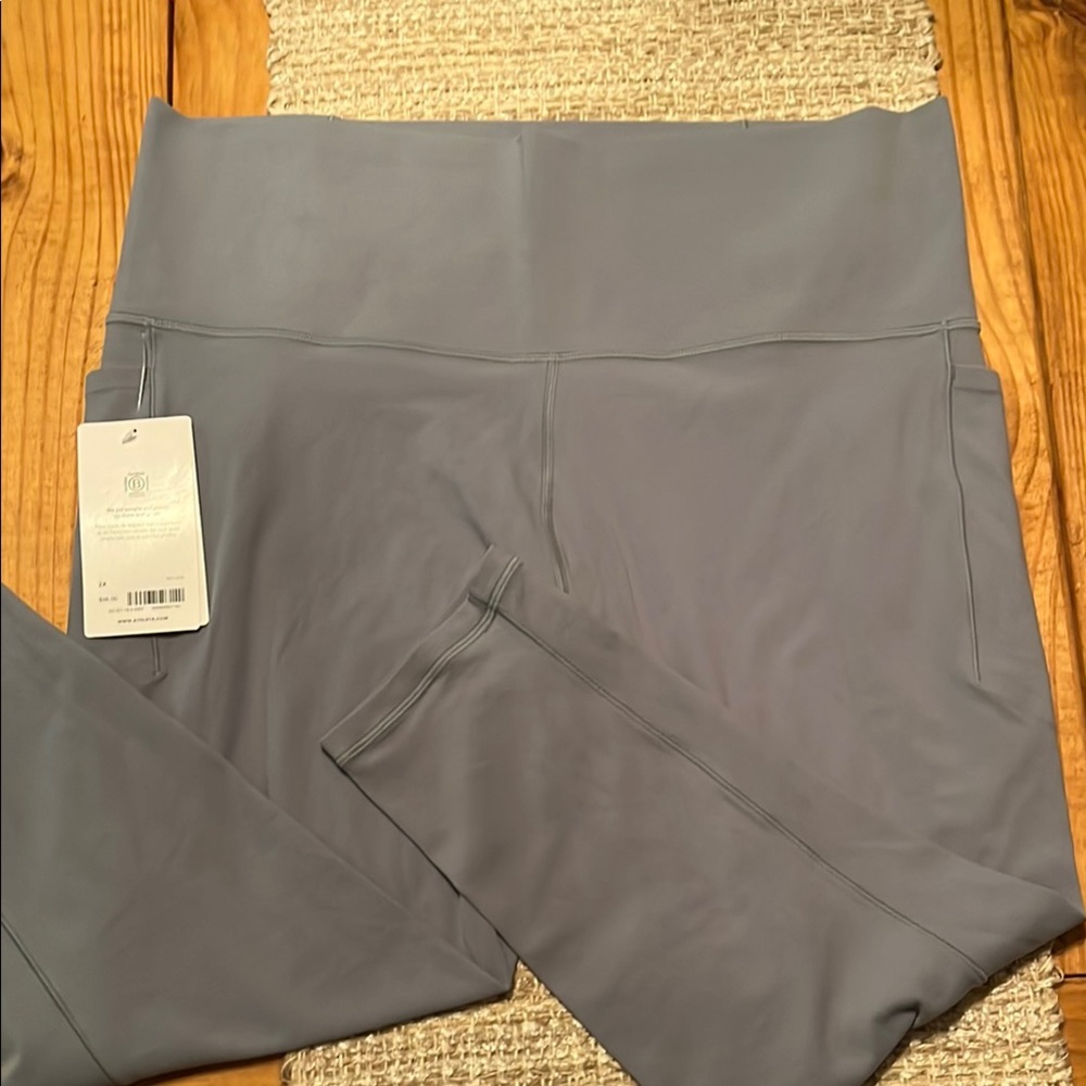 Athleta Blue/gray 7/8 Leggings with pockets NWT size 2X